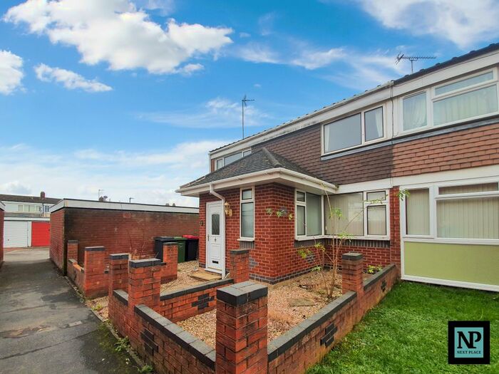 3 Bedroom End Of Terrace House To Rent In Abbey View, Polesworth, Tamworth B78