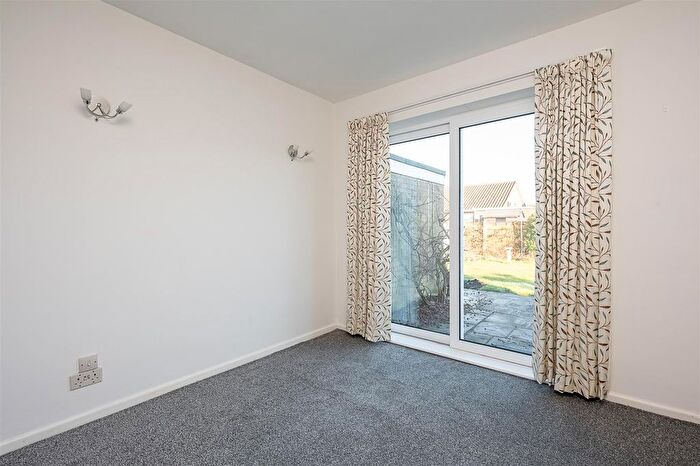 2 Bedroom Detached Bungalow For Sale In Deerstone Way, Dunnington, York, YO19