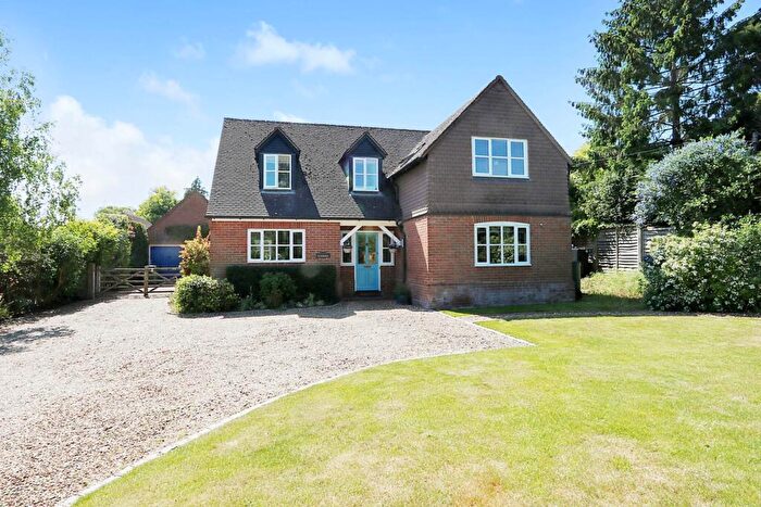 4 Bedroom Detached House For Sale In Blandys Lane, Upper Basildon, RG8