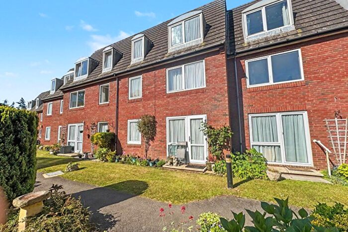 1 Bedroom Flat For Sale In Ferndown, BH22