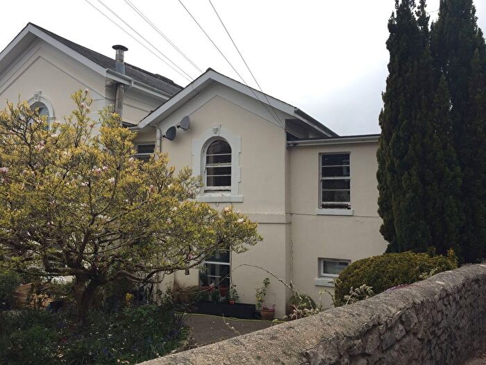 2 Bedroom Flat For Sale In Higher Warberry Road, Torquay, TQ1