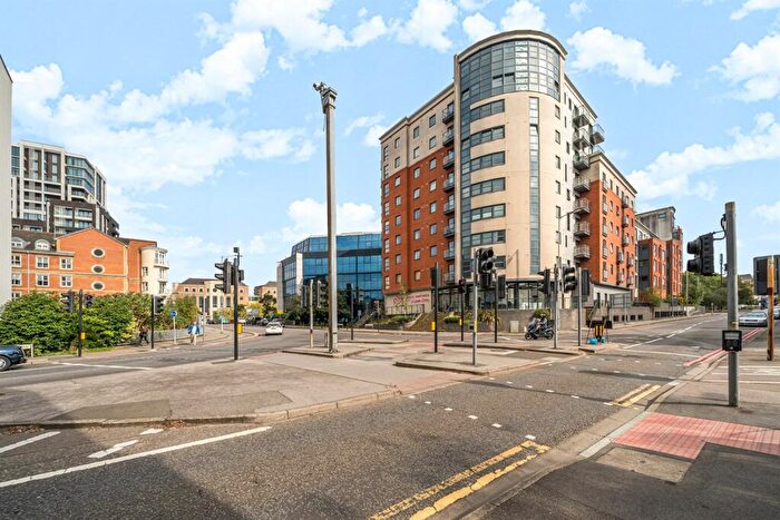 1 Bedroom Apartment To Rent In Watlington Street, Reading, RG1