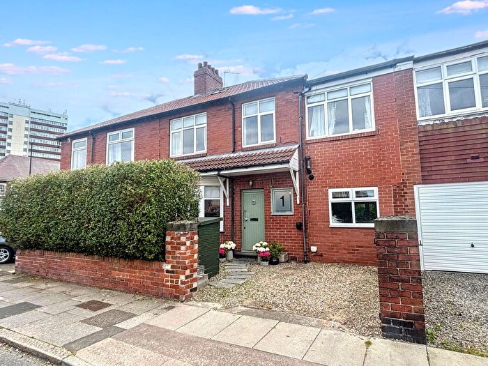 4 Bedroom Semi-Detached House For Sale In Southlands, High Heaton, Newcastle Upon Tyne, NE7