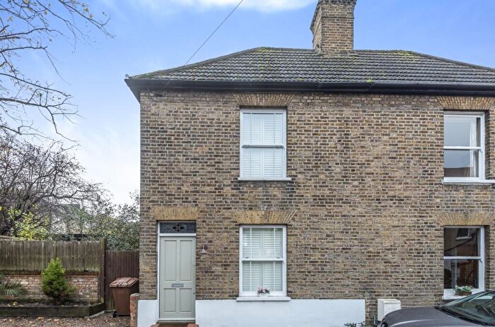 3 Bedroom Cottage To Rent In Alma Road Sidcup, DA14