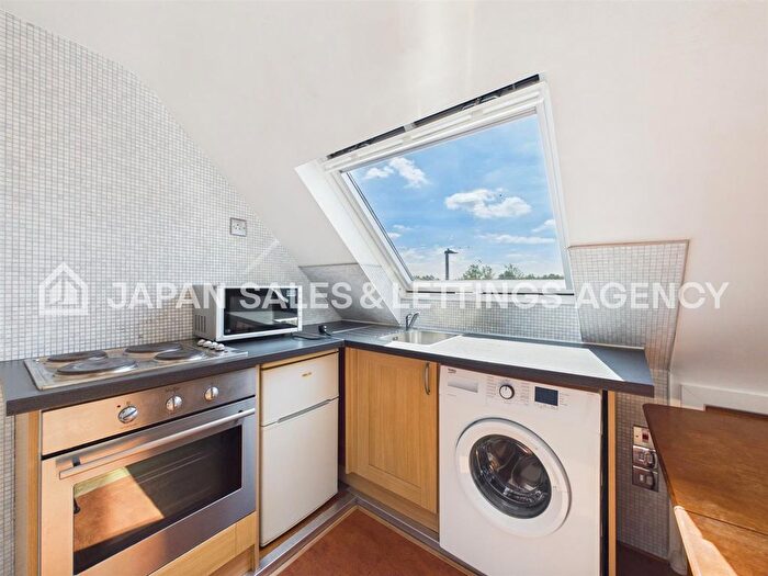 Studio To Rent In Noel Road, Acton, W3