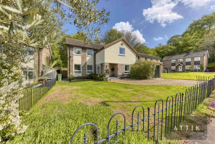 5 Bedroom Detached House For Sale In Newton Close, Trowse, NR14