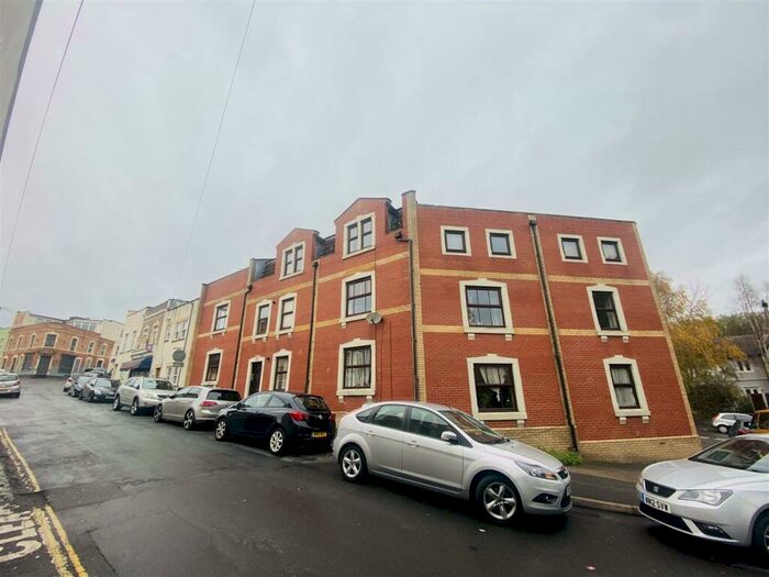 1 Bedroom Flat To Rent In B Bellevue Road, Totterdown, BS4