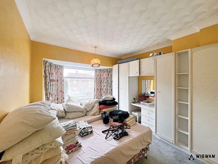 3 Bedroom End Of Terrace House For Sale In St. Marys Avenue, Hull, HU5