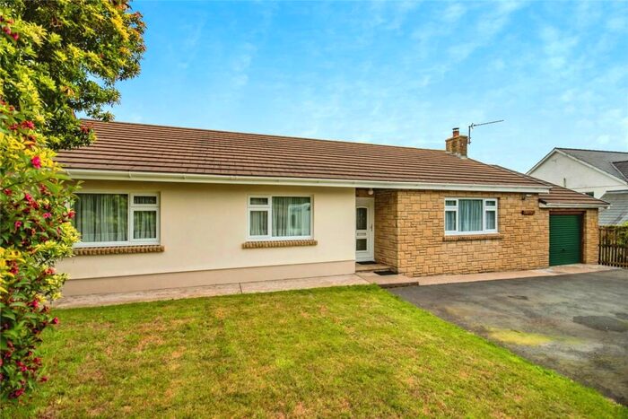 3 Bedroom Bungalow For Sale In Panteg Cross, Llandysul, Ceredigion, SA44