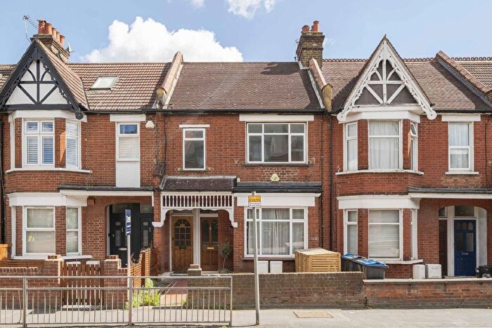 2 Bedroom Flat To Rent In Kingston Road, West Wimbledon, SW20