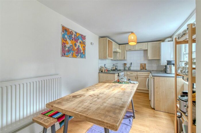 1 Bedroom Flat To Rent In Mornington Terrace, Camden, NW1