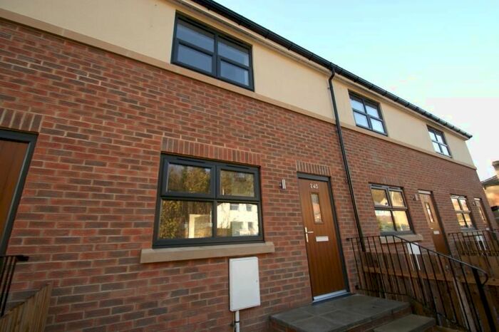 2 Bedroom Terraced House To Rent In Pudsey Road, Leeds, West Yorkshire, LS13