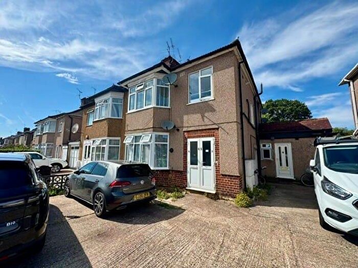 2 Bedroom Maisonette To Rent In Pinner Park Avenue, Harrow, HA2