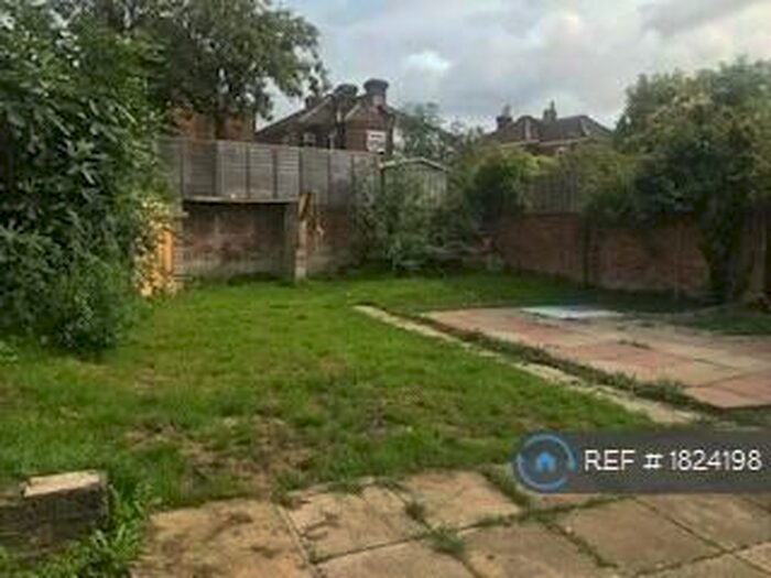 2 Bedroom Flat To Rent In Richmond Road, Southampton, SO15