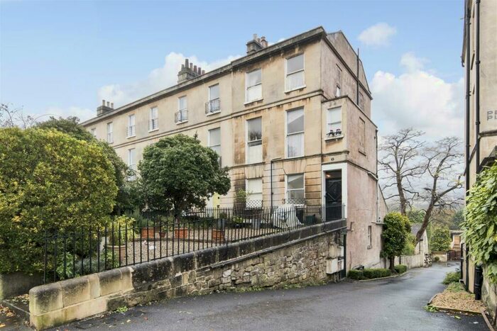 3 Bedroom Apartment To Rent In Alexander Buildings, London Road, Bath, BA1
