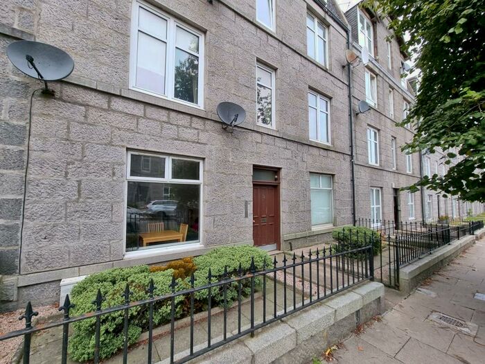 1 Bedroom Flat To Rent In Walker Road, Torry, Aberdeen, AB11