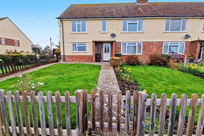 2 Bedroom Flat For Sale In Bridport, DT6