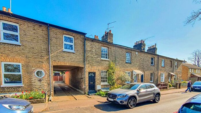 2 Bedroom Terraced House For Sale In Balfour Street, Hertford, SG14