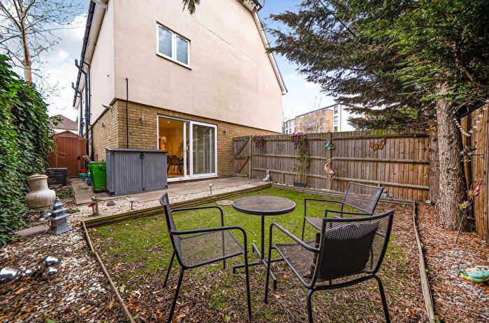 1 Bedroom Flat For Sale In Fielding Lane, Bromley, BR2