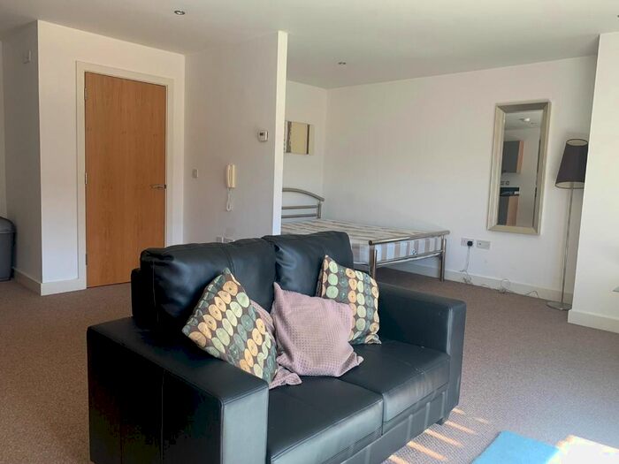 Studio To Rent In Pomona Street, Sheffield, S11