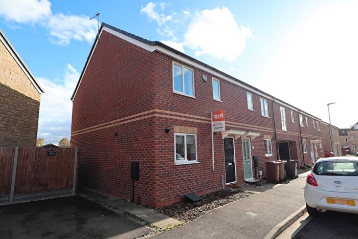 3 Bedroom Terraced House To Rent In Pinewood Crescent, Lincoln, LN6
