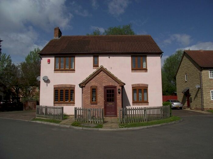 2 Bedroom Flat To Rent In Sunnybank Way, West Wick, Weston-super-Mare, BS24