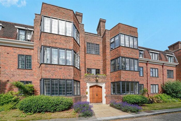 1 Bedroom Flat To Rent In Manor Fields, London, SW15