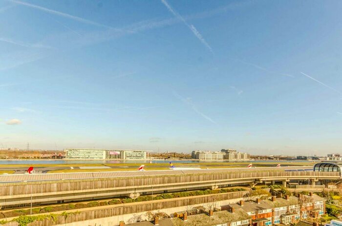 1 Bedroom Flat To Rent In Camel Road, Docklands, London, E16