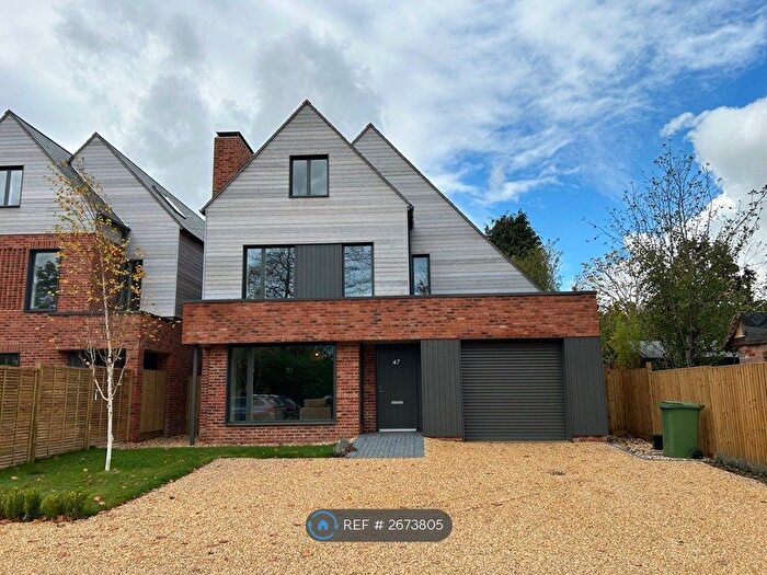 5 Bedroom Detached House To Rent In London Road, Liphook, GU30