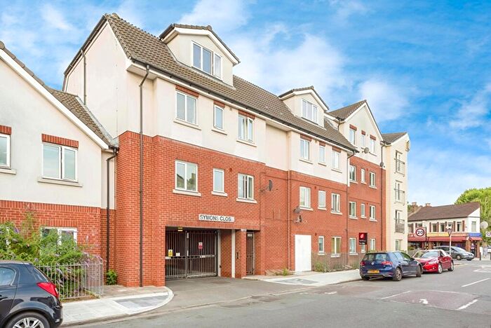 1 Bedroom Flat To Rent In Symons Close Nunhead, SE15