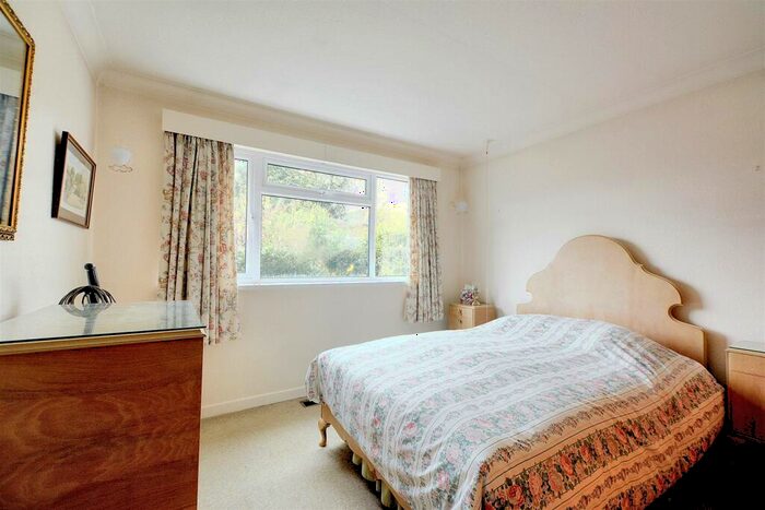 2 Bedroom Bungalow For Sale In Birdsall Avenue, Wollaton Village, Nottingham, NG8