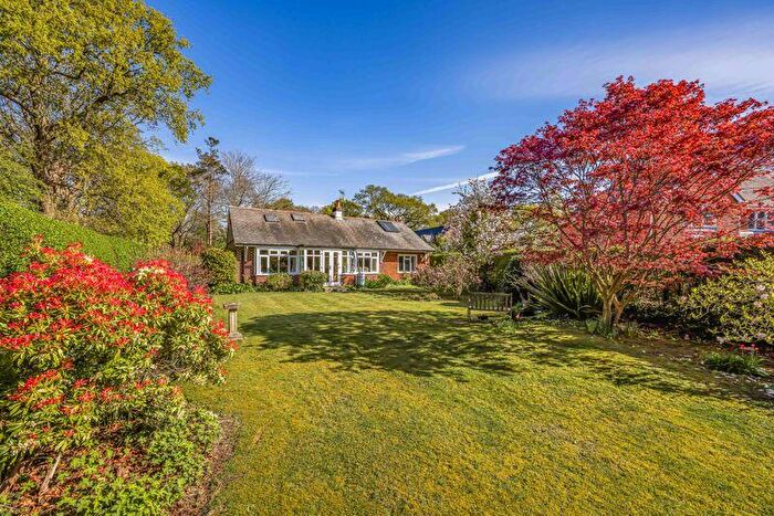 3 Bedroom Detached Bungalow For Sale In The Bridle Lane, Chichester, PO18