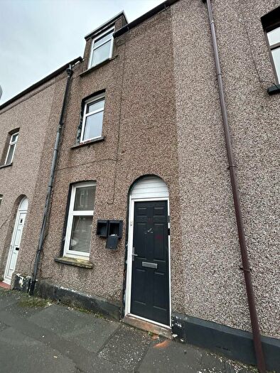 1 Bedroom Flat To Rent In Howe Street, Barrow In Furness, LA14