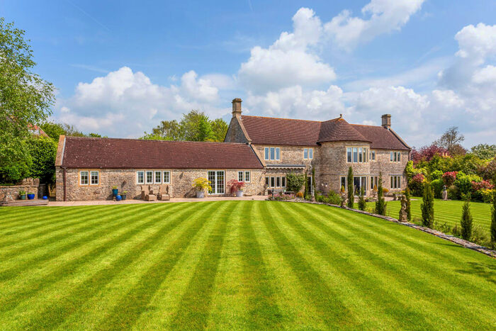 5 Bedroom Detached House For Sale In Watery Lane, Burnett, BS31