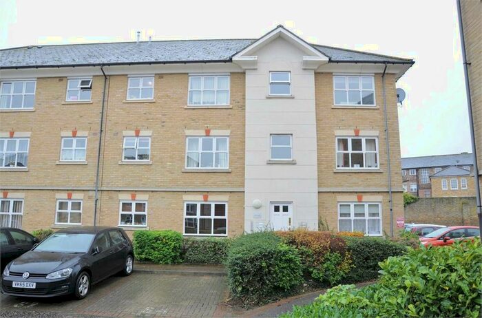 1 Bedroom Apartment To Rent In Stapleford Close, Chelmsford, CM2