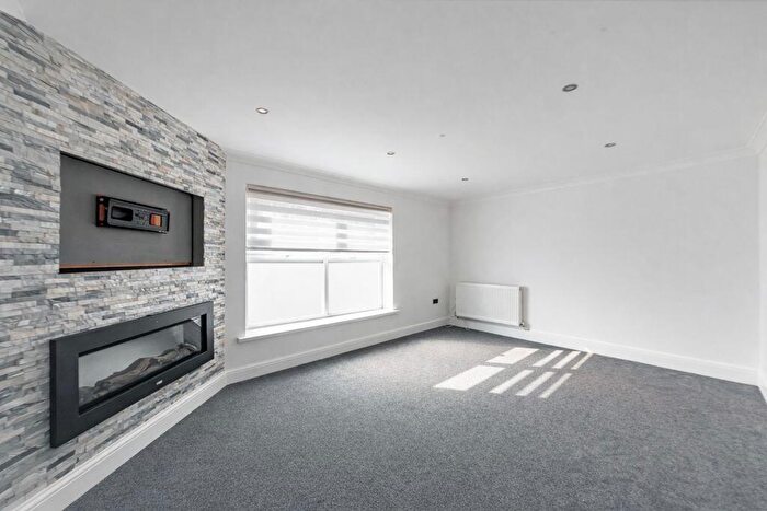 2 Bedroom Apartment To Rent In Lawrence Road, Southsea, PO5