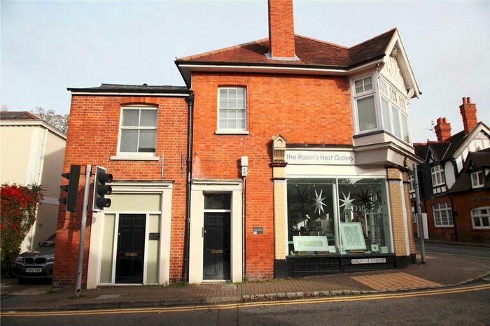 1 Bedroom Flat To Rent In High Street, Wargrave, Berkshire, RG10