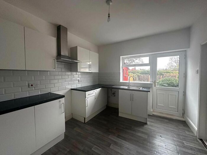 3 Bedroom Terraced House To Rent In Milton Road, Grimsby, DN33