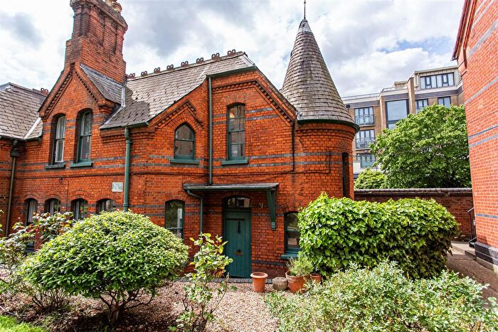 2 Bedroom Property For Sale In Moreland Cottages, Bow Quarter, E3