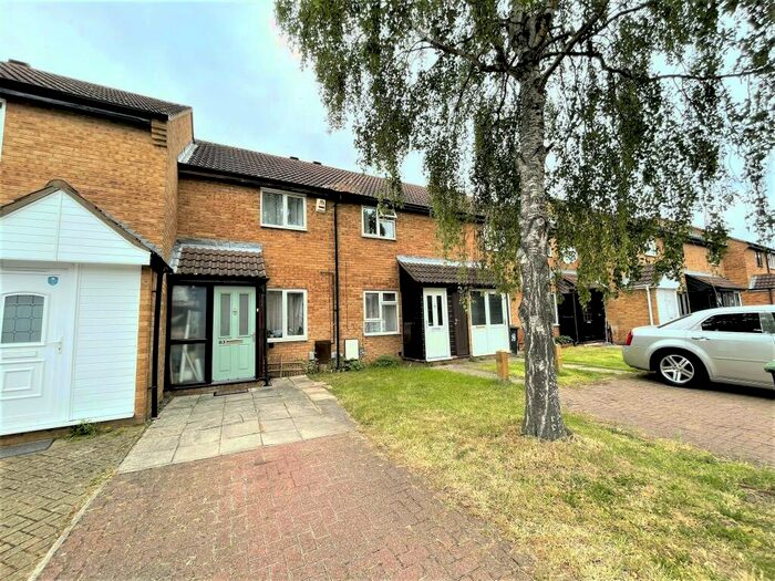 2 Bedroom Terraced House To Rent In St Leonards Street, Bedford, MK42