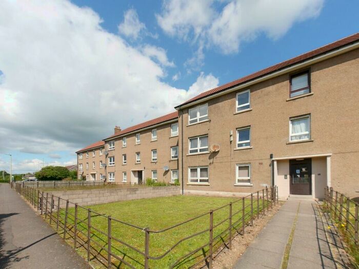 2 Bedroom Flat To Rent In Craigmount Place, Charleston, Dundee, DD2