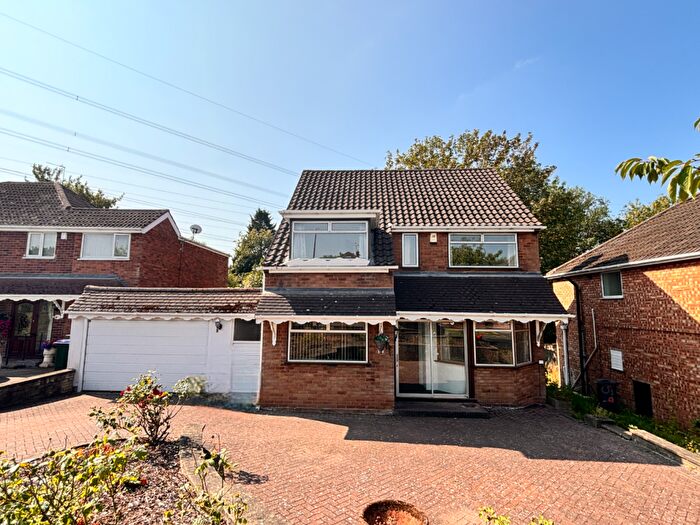 3 Bedroom Detached House For Sale In Anderson Crescent, Great Barr, Birmingham, B43
