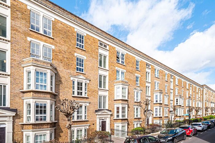 1 Bedroom Flat For Sale In Wilmot Street, Bethnal Green, London, E2