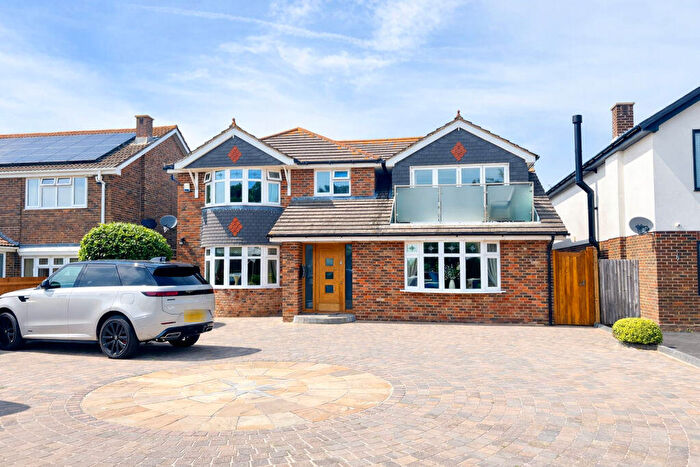 4 Bedroom Detached House For Sale In Fort Road, Alverstoke, Gosport, PO12
