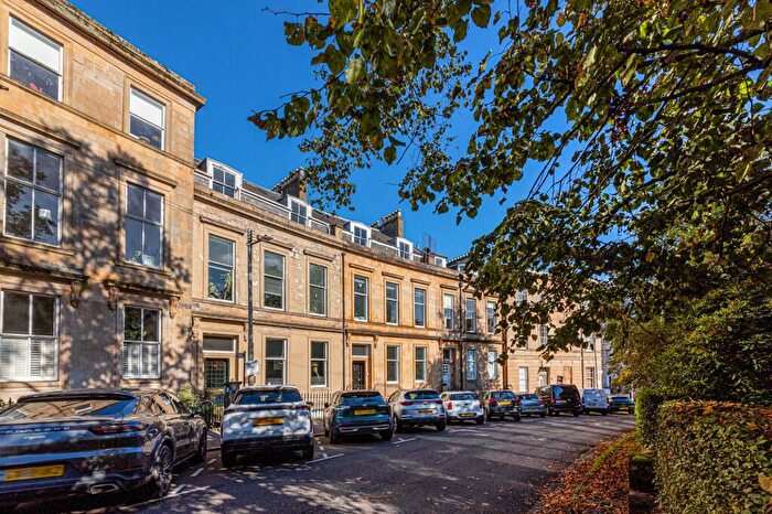 2 Bedroom Apartment For Sale In Lynedoch Crescent, Park, Glasgow, G3