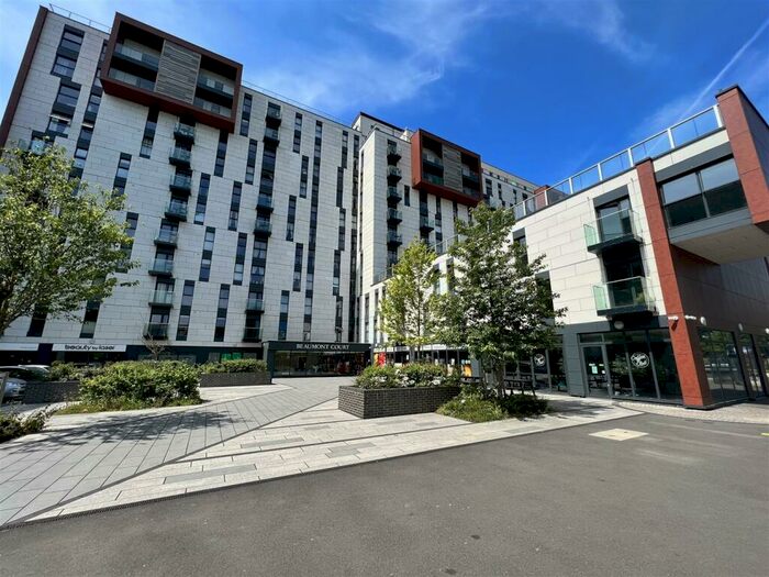 2 Bedroom Apartment To Rent In Victoria Avenue, SouthendOnSea, SS2