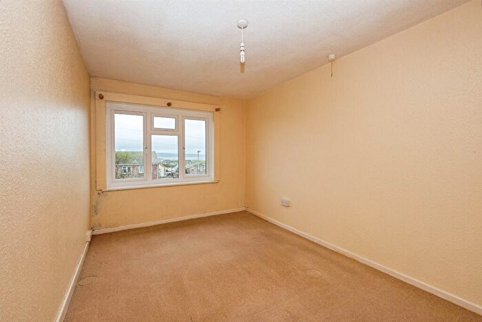 1 Bedroom Flat For Sale In Chesil View, Weymouth, DT4 - Photo 5
