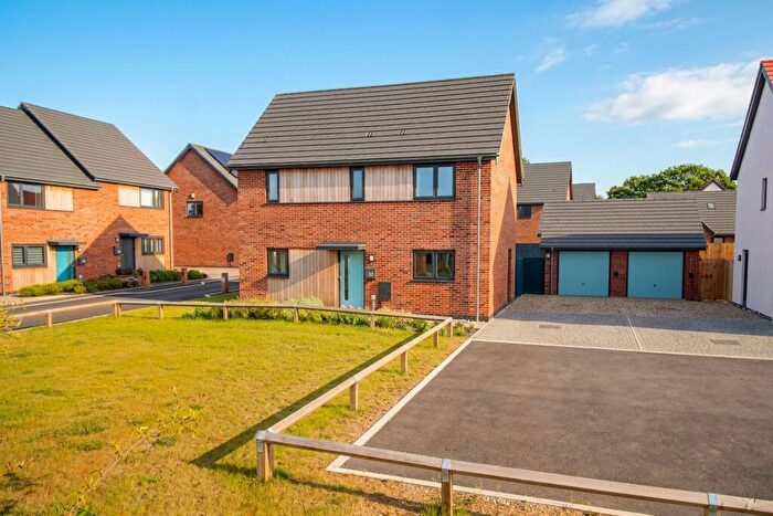 3 Bedroom Detached House For Sale In Windmill Way, East Harling, Norwich, NR16