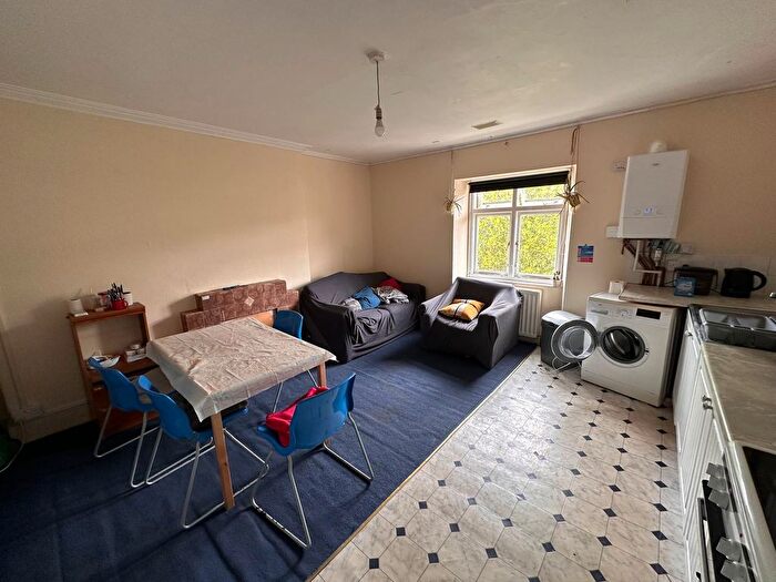 4 Bedroom Flat To Rent In Pembroke Road, Bristol, BS8