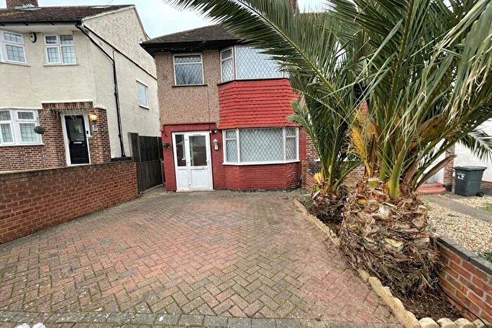 3 Bedroom End Of Terrace House To Rent In Oldstead Road, Bromley, BR1